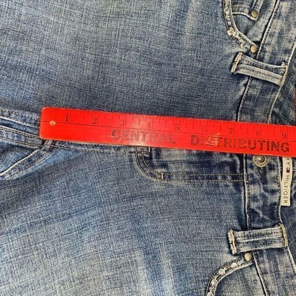 Tommy Hilfiger low rise boot with embellished front pockets - Picture 11 of 12